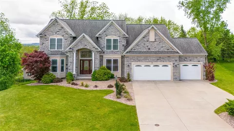 49 Nature, Pittsford, NY 14534