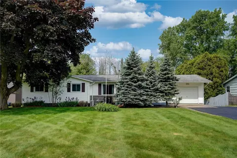 763 N Greece Rd, Greece, NY 14626