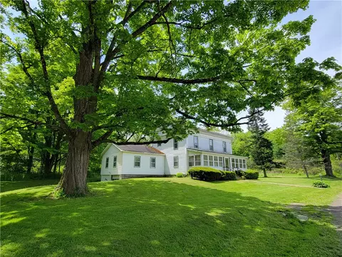 800 Kenyon Hill Rd, Sanford, NY 13754