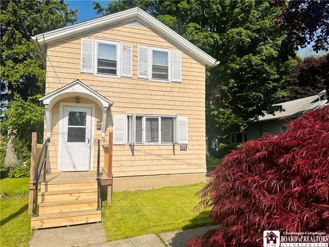 210 Robin St, Dunkirk, NY 14048
