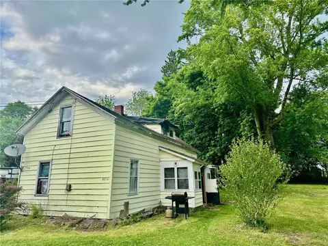 8094 High St, Montezuma, NY 13117