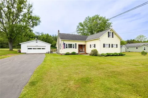 13908 Furnace St, Red Creek, NY 13143