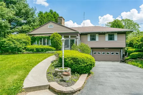 1645 Linwood Rd, Linwood, NY 14486