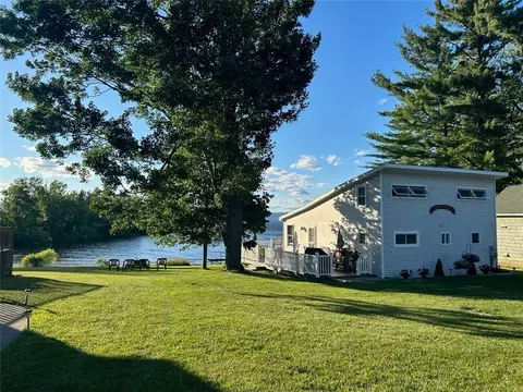 119 Merriam Rd, Broadalbin, NY 12025