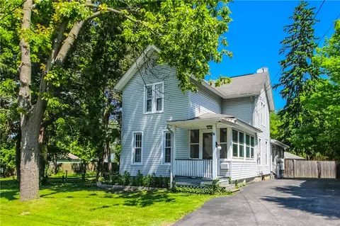 50 Maple St, Avon, NY 14414