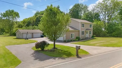 4258 Congdon Rd, Williamson, NY 14589