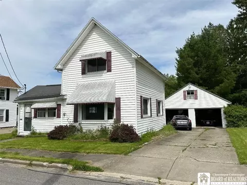 41 Anderson St, Jamestown, NY 14701