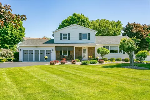 52 Sunapee, Greece, NY 14468