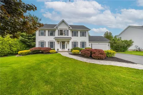 28 Scarborough Park, Rochester, NY 14625