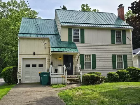 146 W Court St, Warsaw, NY 14569