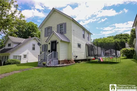 89 Lister St, Jamestown, NY 14701