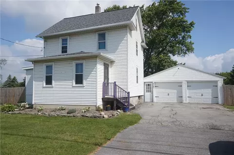 2797 Genesee St, Piffard, NY 14533