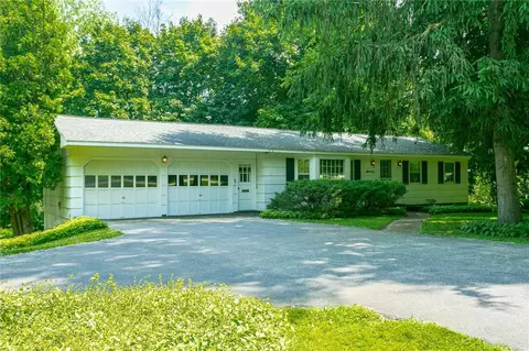 70 Mason Rd, Perinton, NY 14450