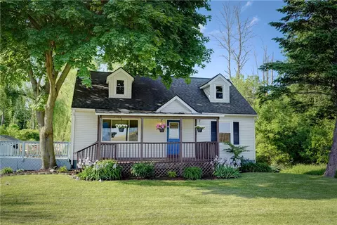 880 Martin Rd, West Henrietta, NY 14586