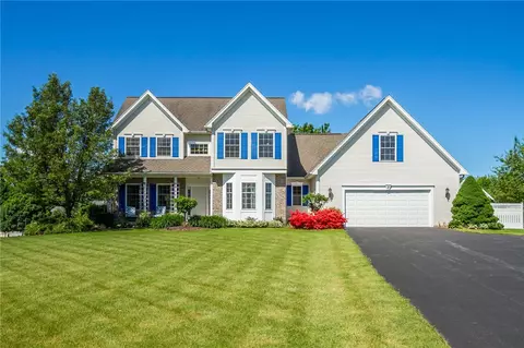 7 Mission Hill Dr, Brockport, NY 14420