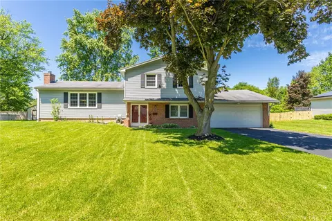 51 Woodmont Rd, Brighton, NY 14620