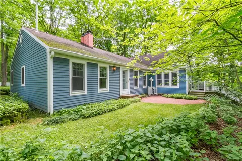 1764 Strong Rd, Victor, NY 14564