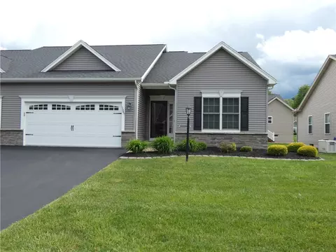 1047 Railway Xing, Webster, NY 14580