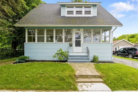 129 Pollard Ave, Rochester, NY 14612