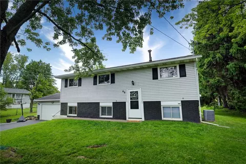 46 Florendin Dr, Henrietta, NY 14467