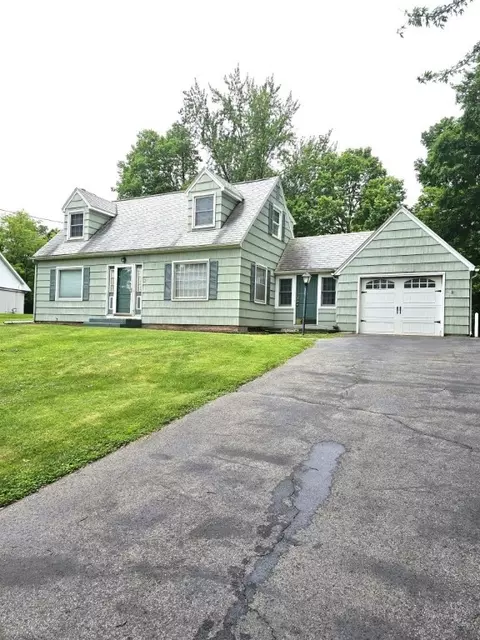 2 Locust Hill Dr, Lyons, NY 14489 photo 3