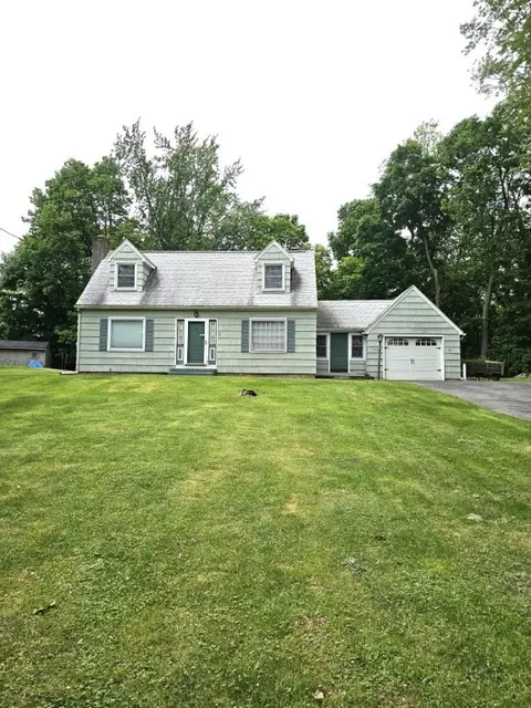 2 Locust Hill Dr, Lyons, NY 14489 photo 2