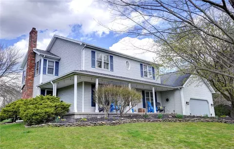 1 Owls Rst, Honeoye Falls, NY 14472