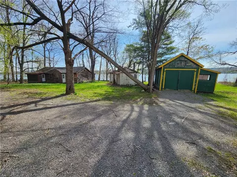 4657 Wadsworth Cv, Geneseo, NY 14454