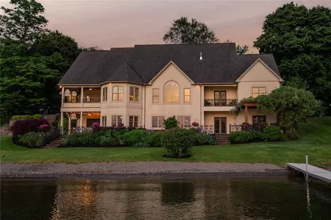 438 E Lake Rd, Milo, NY 14527
