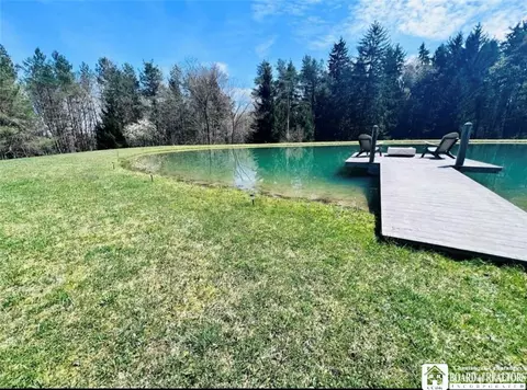 9889 Ritter Rd, New Albion, NY 14719