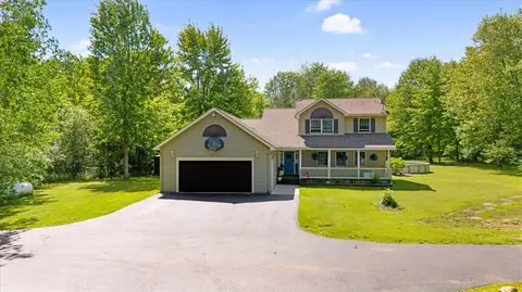 5735 Pease Rd, Williamson, NY 14589