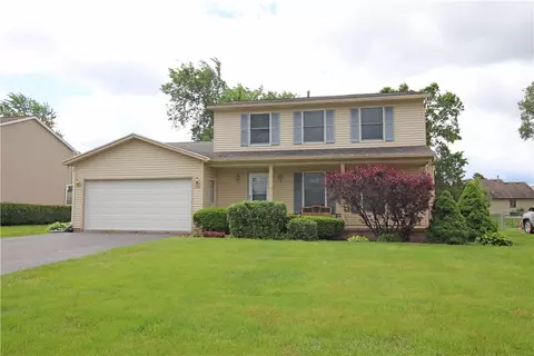 648 Guinevere Dr, Greece, NY 14626