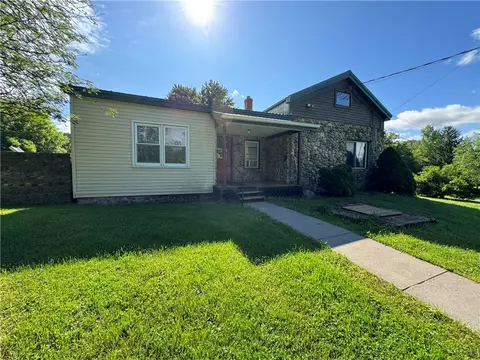 2985 Ditmar Rd, Cato, NY 13166