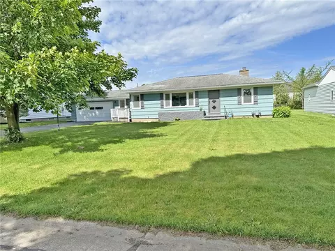 289 Elwood Dr, Greece, NY 14616