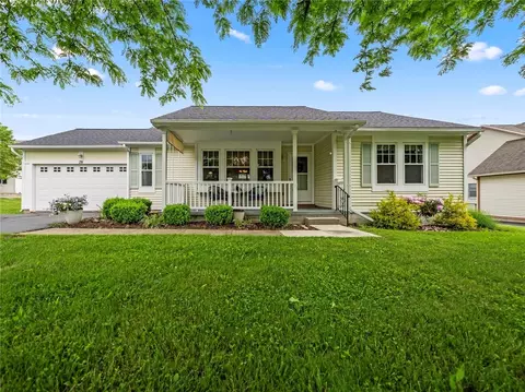 28 Bay Heights Cir, Geneva, NY 14456