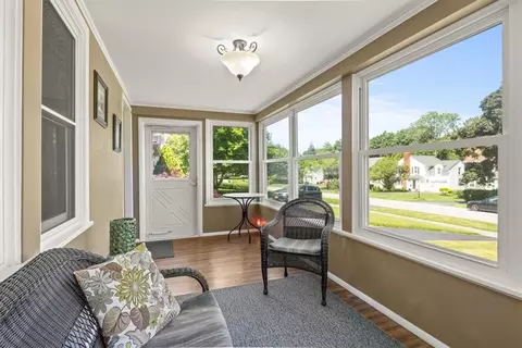 135 Gilbert Dr, Irondequoit, NY 14609 photo 5