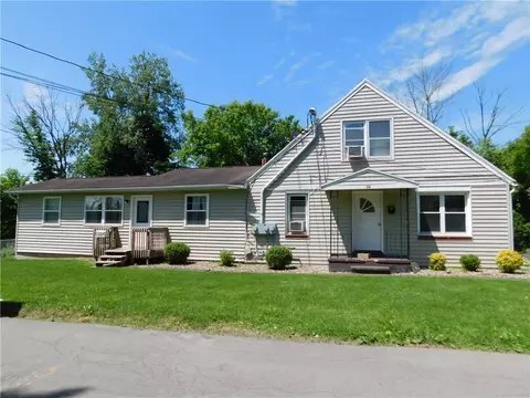 26 Durant Pl, Perinton, NY 14450