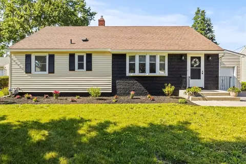 480 Barry Rd, Irondequoit, NY 14617