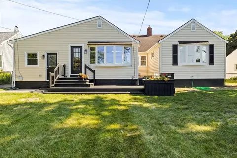 480 Barry Rd, Irondequoit, NY 14617 photo 2