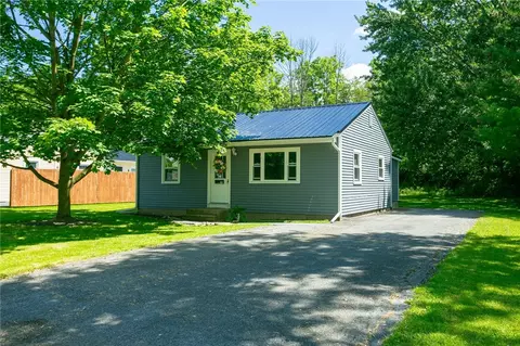 28 Seneca Rd, Seneca Falls, NY 13148