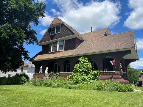 114 Maple St, Hornell, NY 14843