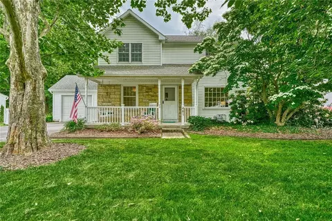 461 Weidel Rd, Webster, NY 14580