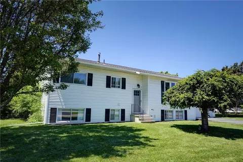 129 Beaconsfield Rd, Rochester, NY 14623