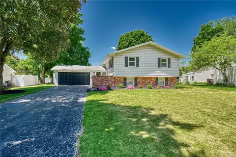169 Jamestown Ter, Greece, NY 14615