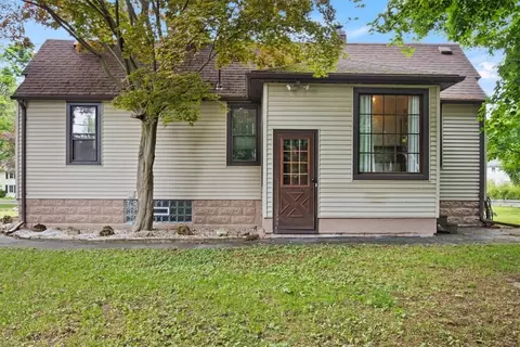 153 Seneca Rd, Irondequoit, NY 14622 photo 23