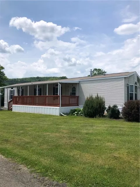 2 Sharon Ln, Oneonta, NY 13820