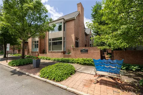 143 Gibbs St, Rochester, NY 14605