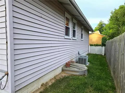 9 Tone Ter, Irondequoit, NY 14617 photo 41