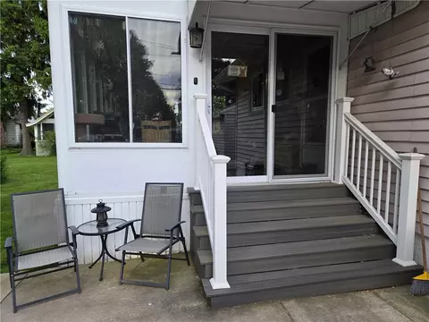 9 Tone Ter, Irondequoit, NY 14617 photo 2