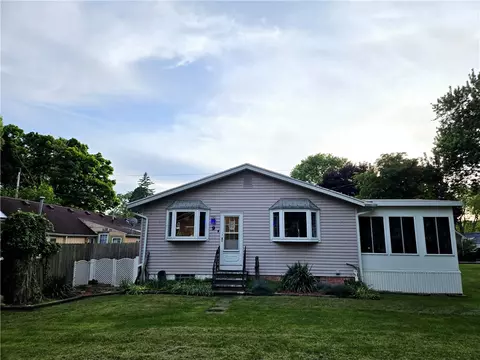9 Tone Ter, Irondequoit, NY 14617